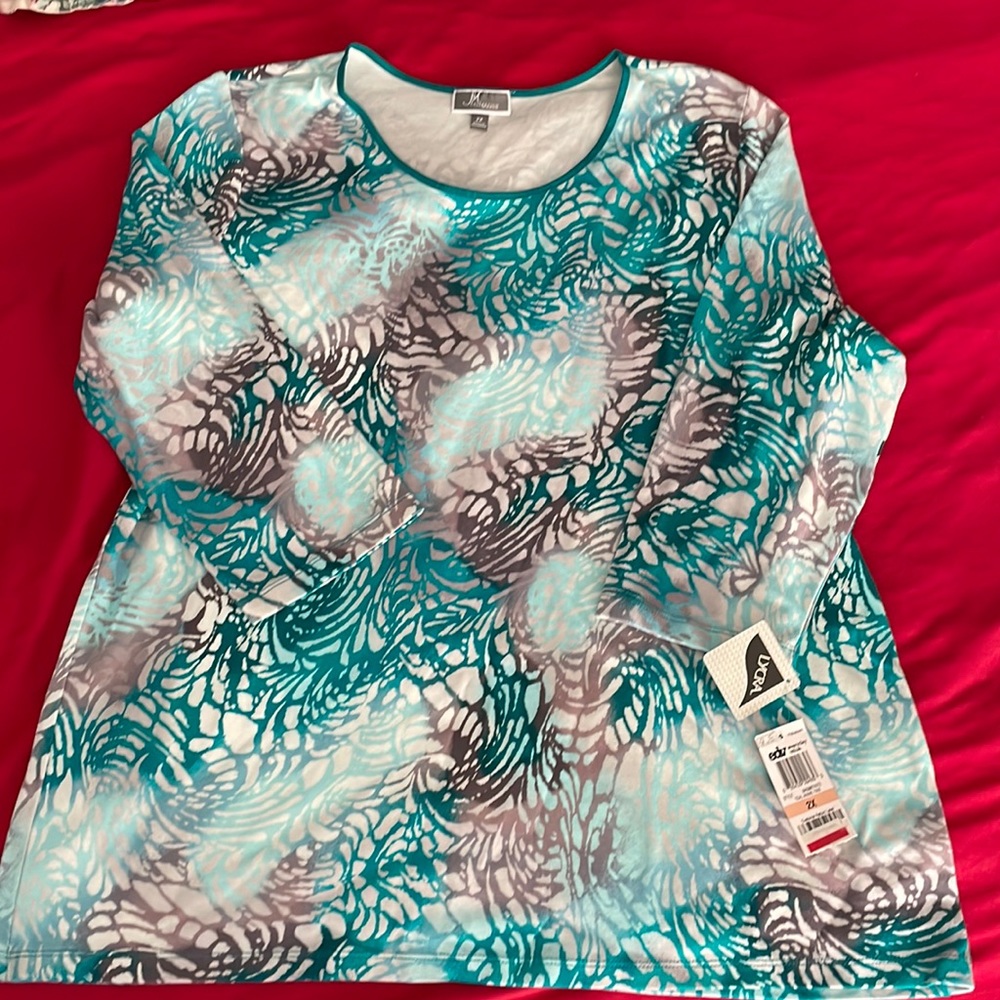 NWT JM collection 3/4 sleeve top